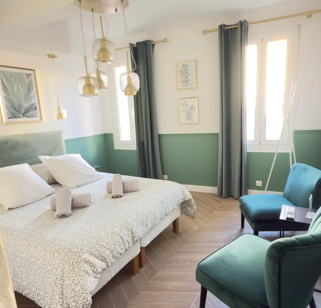 Appartement Climatise 2 Chambres Centre Historique Aix-en-Provence Apartment